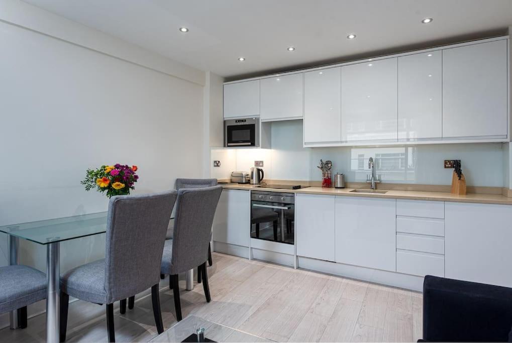 Chic Apartment - Fabulous Central Location In Zone 1 Лондон Экстерьер фото