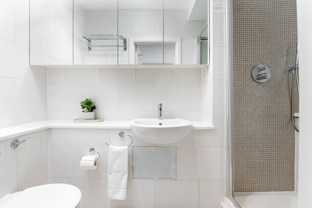 Chic Apartment - Fabulous Central Location In Zone 1 Лондон Экстерьер фото